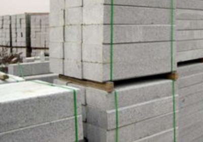 芝麻白花崗石 特性解析與板材加工工藝